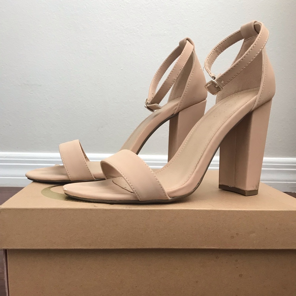 Charlotte Russe Nude Heels - Picture 1 of 6